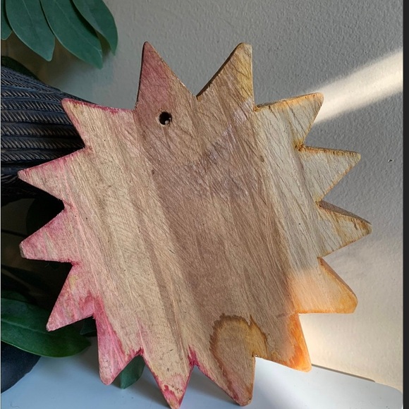 Vintage Wooden Sun Face - Picture 3 of 5